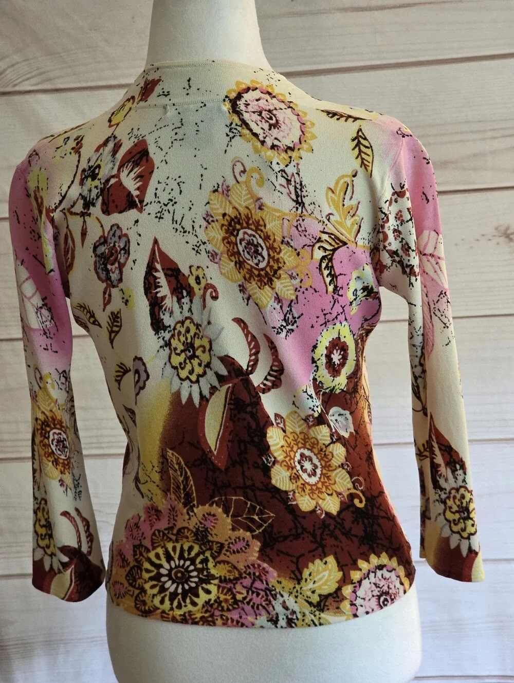 Alberto Makali Cream Floral Button-Down Top with Sequin Accents Size Small
